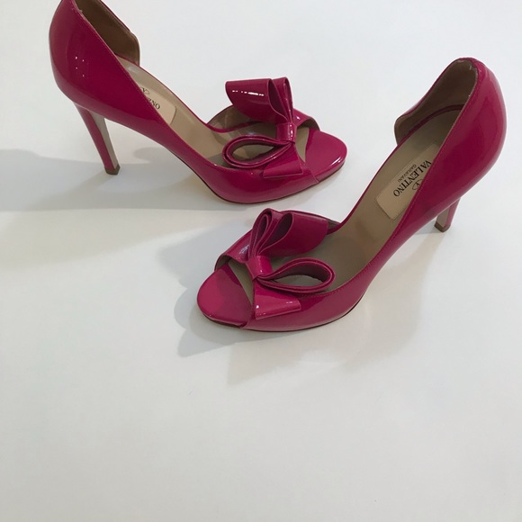 Valentino r D'Orsay Peep Toe Bow Heels. Size 6. - Picture 7 of 8